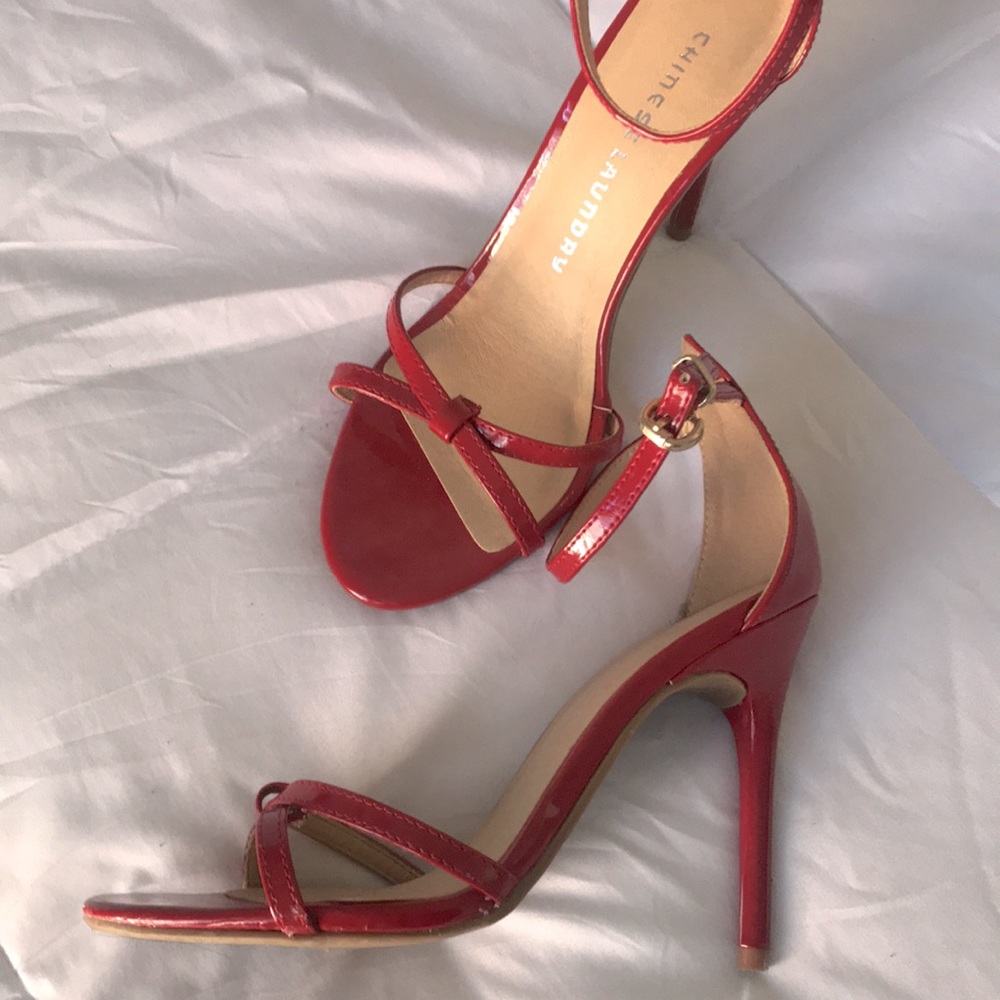 Shiny Red - Picture 4 of 5
